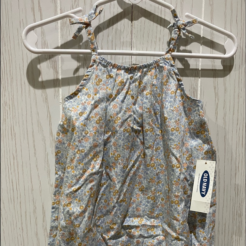 Old Navy Blue and Orange Flower Onesie Size 6-12M Plus 2 Bottoms(complimentary)